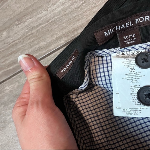 Michael Kors Mens Navy Tailored Fit Pants Size 30/32 - Picture 3 of 6